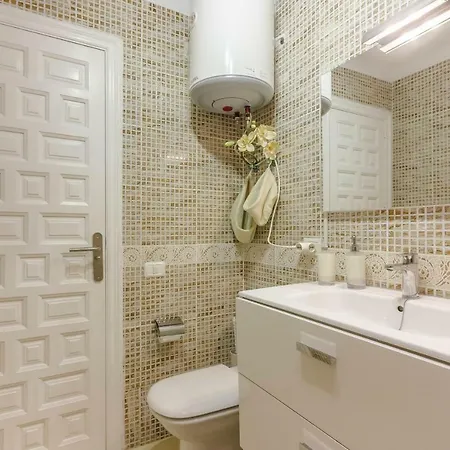 Paraiso Royal Арона